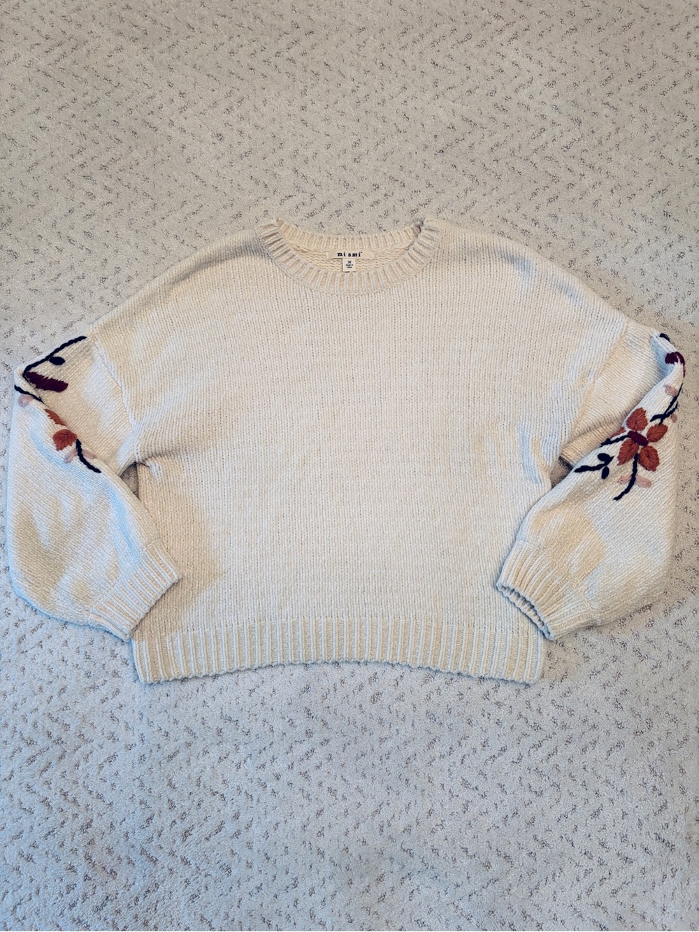 Chenille Creamy White Crewneck Sweater Size M Embroidered Floral Sleeves Cottage